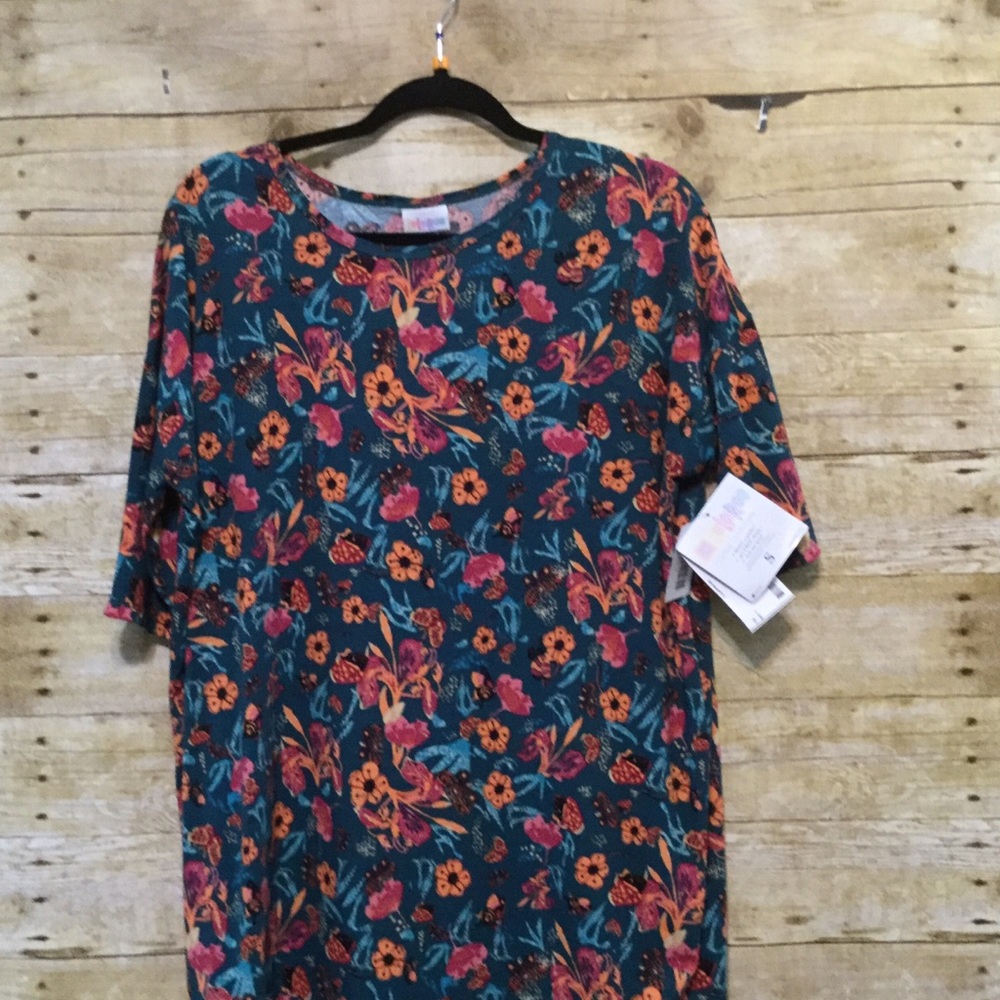 Small LuLaRoe Irma Tunic
